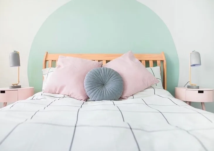 Kamar Tidur Pastel yang Sangat Indah Minggir, Warna Netral